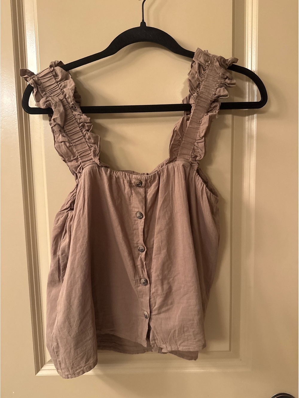 Women's Roan and Ryan Sleeveless Button-Front Top with Ruffled Straps in Mauve